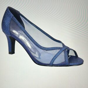 New easy Street women picaboo pumps